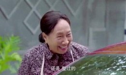 吃瓜大妈帅哥视频,吃瓜大妈与帅哥的趣味互动瞬间