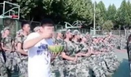 吃瓜群众军训视频真实,吃瓜群众镜头下的青春热血瞬间