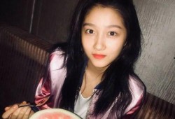 鹿晗深夜每日吃瓜视频,揭秘娱乐圈幕后故事