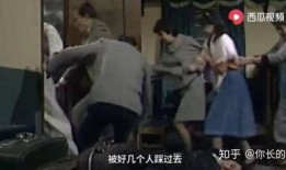 盘点那些吃瓜翻车的视频,尴尬瞬间让人笑出腹肌的短视频