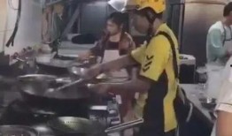 外卖员吃瓜视频下载