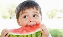 为什么吃瓜放屁多呢视频,吃瓜为何导致放屁增多之谜