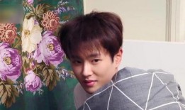 范丞丞吃瓜下水视频,明星日常也接地气