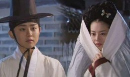 女扮男装上朝吃瓜视频,宫廷吃瓜现场揭秘